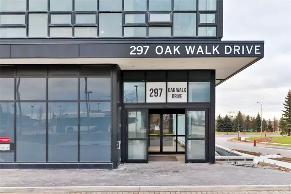 Oakville, ON L6H 6R6,297 Oak walk DR #306