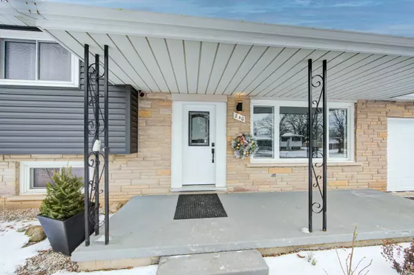 Woodstock, ON N4S 7T7,240 St Laurent CRES