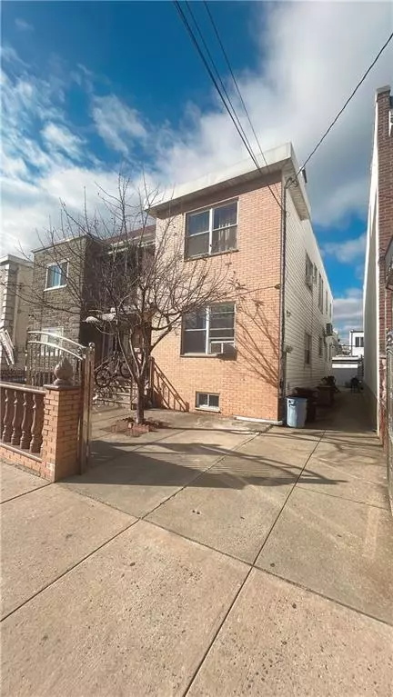 Brooklyn, NY 11214,158 Bay 38th ST