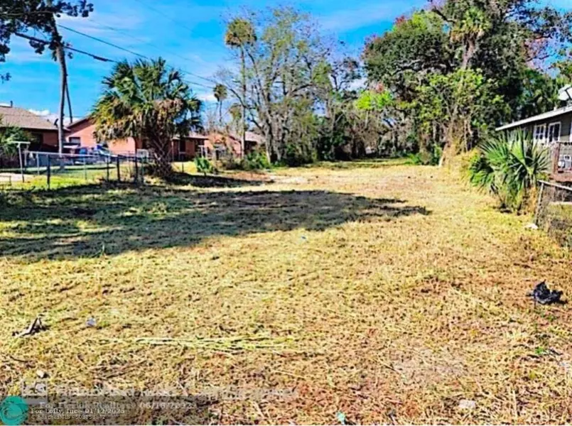 716 verdell, Other City - In The State Of Florida, FL 32114