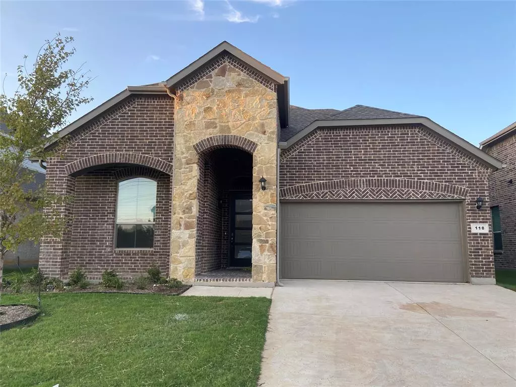 Euless, TX 76039,118 Sunshine Drive