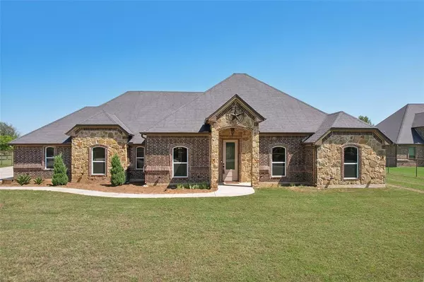 110 Christenberry Road, Springtown, TX 76082