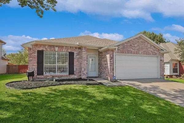 7616 Sunburst Trail, Denton, TX 76210