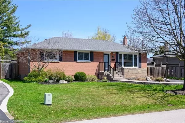 249 Snowden RD, Oakville, ON L6L 3X6