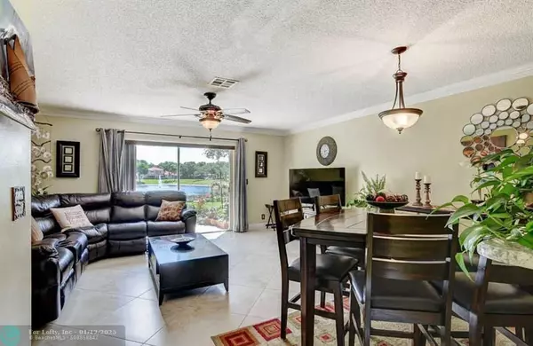 Boynton Beach, FL 33436,9779 Kamena Cir  #128