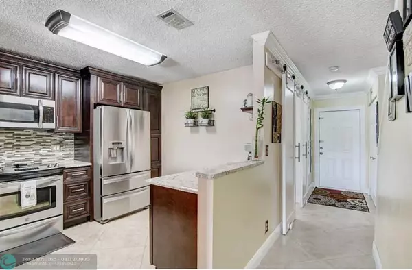 Boynton Beach, FL 33436,9779 Kamena Cir  #128