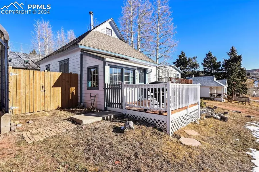 115 W Golden AVE, Cripple Creek, CO 80813