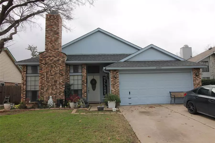 2505 Galemeadow Drive, Fort Worth, TX 76123