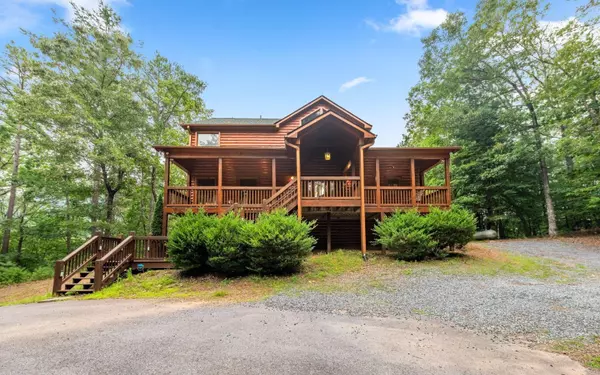 285 Valley Lake Trail, Mineral Bluff, GA 30559