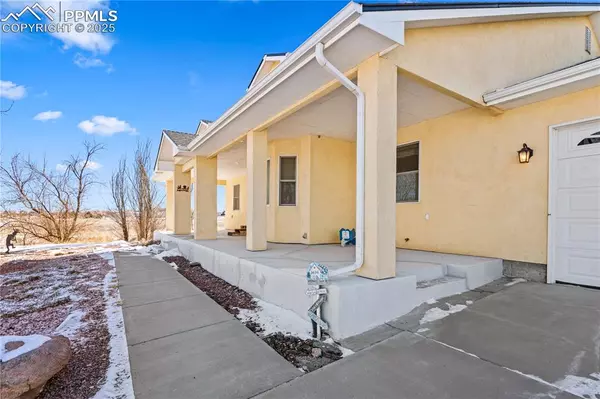 Pueblo, CO 81007,484 E Fraser DR