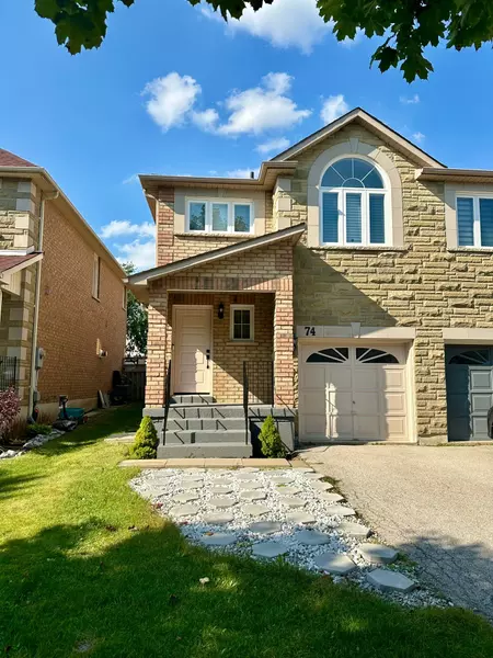 74 Silverdart CRES, Richmond Hill, ON L4E 3T8