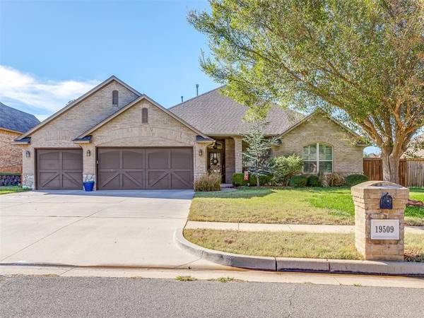 19509 Crest Ridge Drive, Edmond, OK 73012