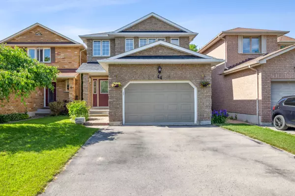 44 Stagemaster CRES, Clarington, ON L1E 2Y7