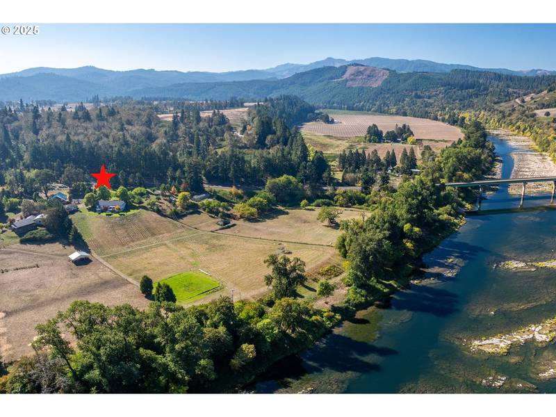 150 RIVERWOOD LN, Oakland, OR 97462