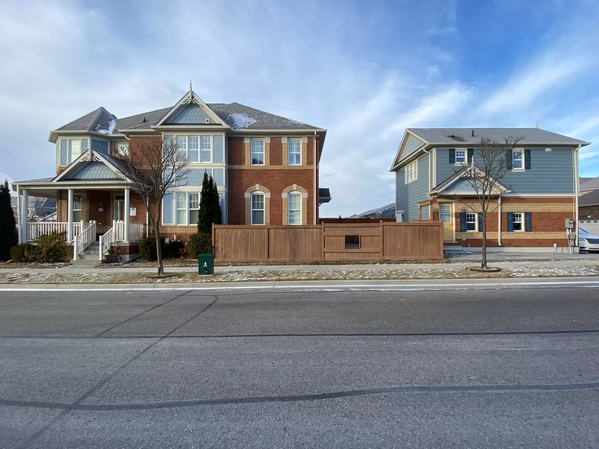 Markham, ON L6B 0W2,256 Riverlands AVE