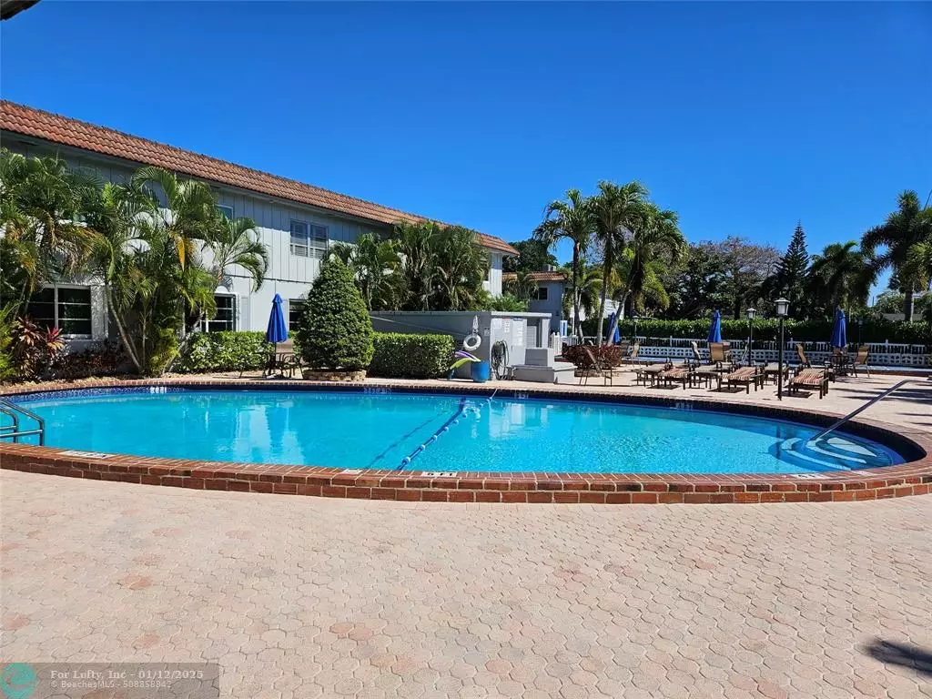 Wilton Manors, FL 33311,639 W Oakland Park Blvd  #114-D