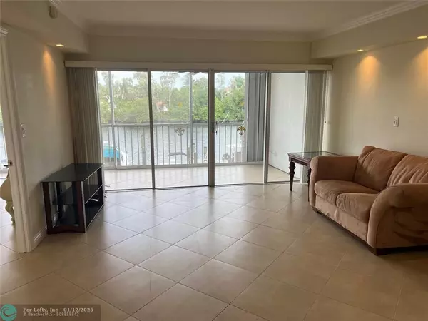 Deerfield Beach, FL 33441,1301 E Hillsboro Blvd  #205