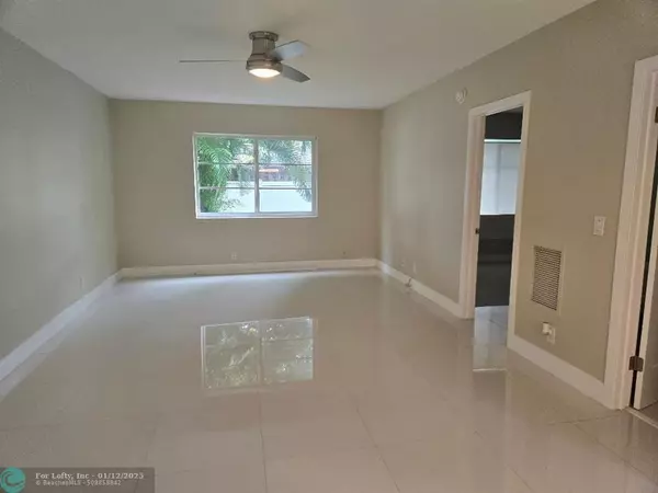 Wilton Manors, FL 33311,639 W Oakland Park Blvd  #114-D