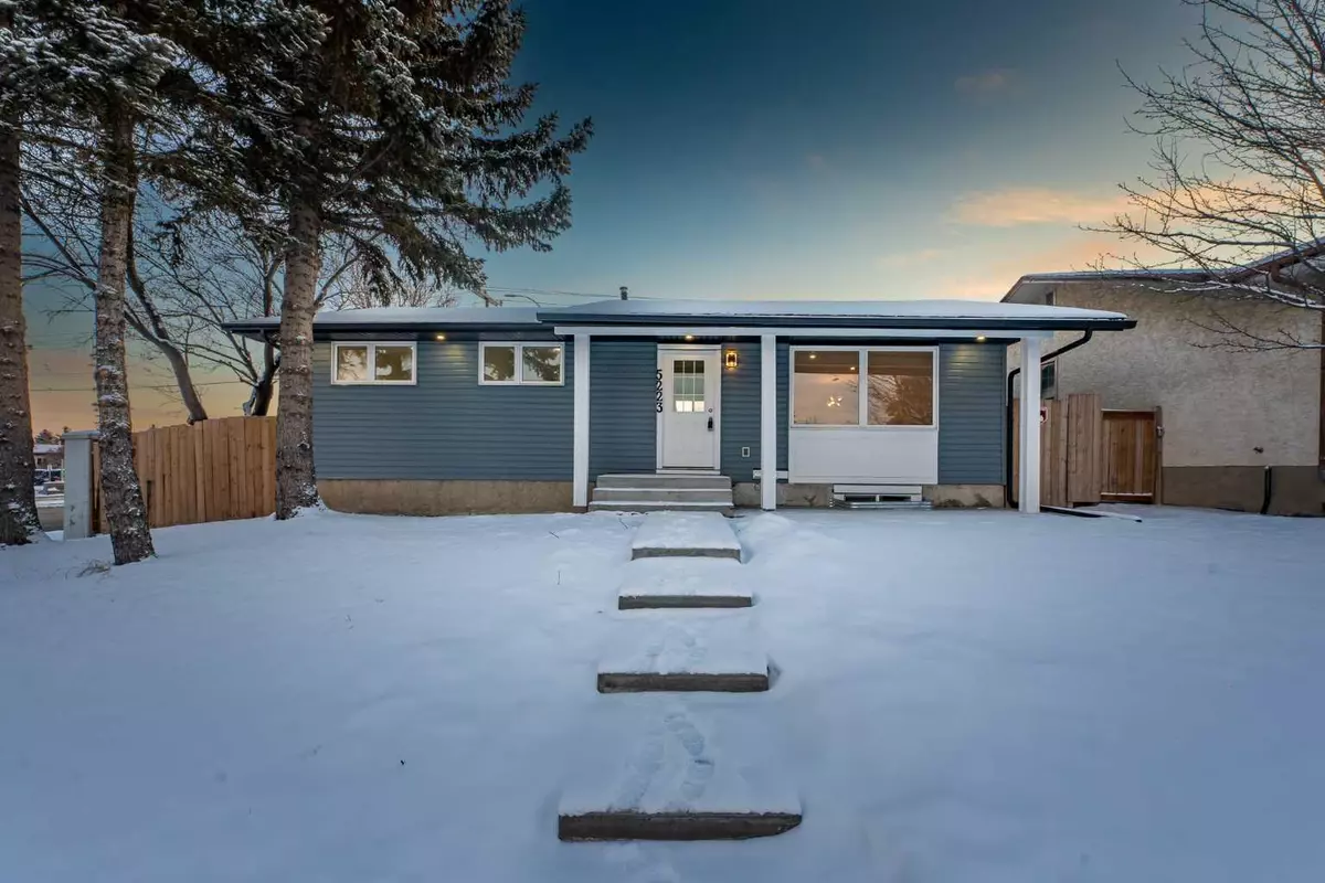 Calgary, AB T1Y3A4,5223 Rundlehorn DR NE