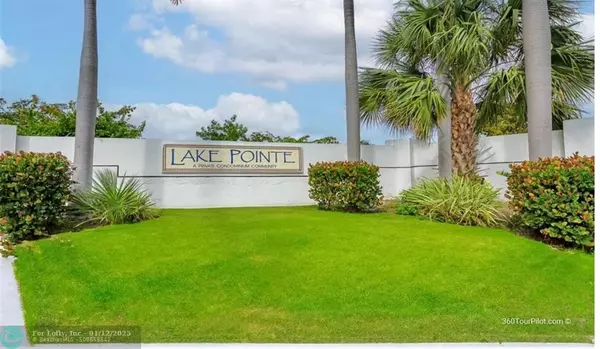 Oakland Park, FL 33309,210 Lake Pointe Dr  #102