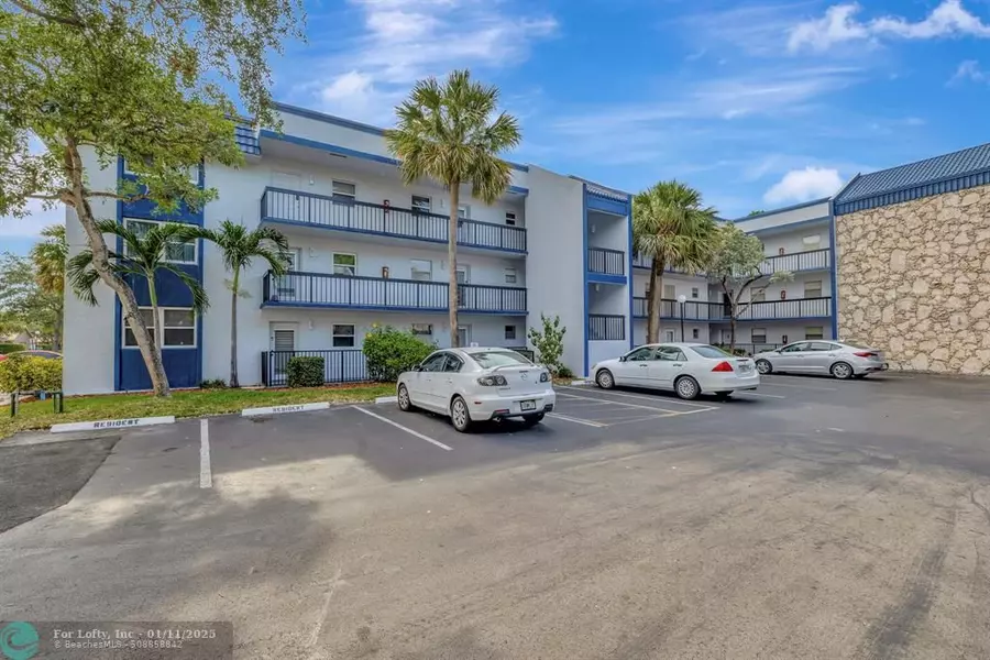 3170 HOLIDAY SPRINGS BL  #6-203, Margate, FL 33063