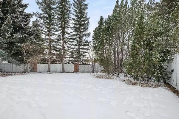 Calgary, AB T2V5B8,99 Oakmount CT SW