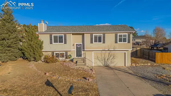 3663 Trailbluff PL, Colorado Springs, CO 80906