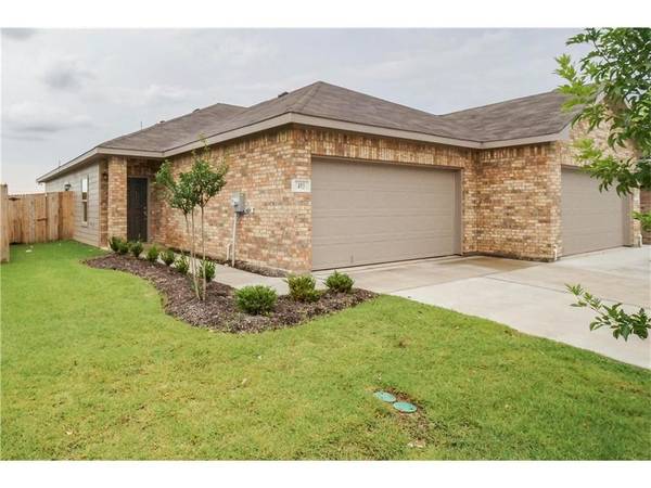 412 Canvas Court, Crowley, TX 76036