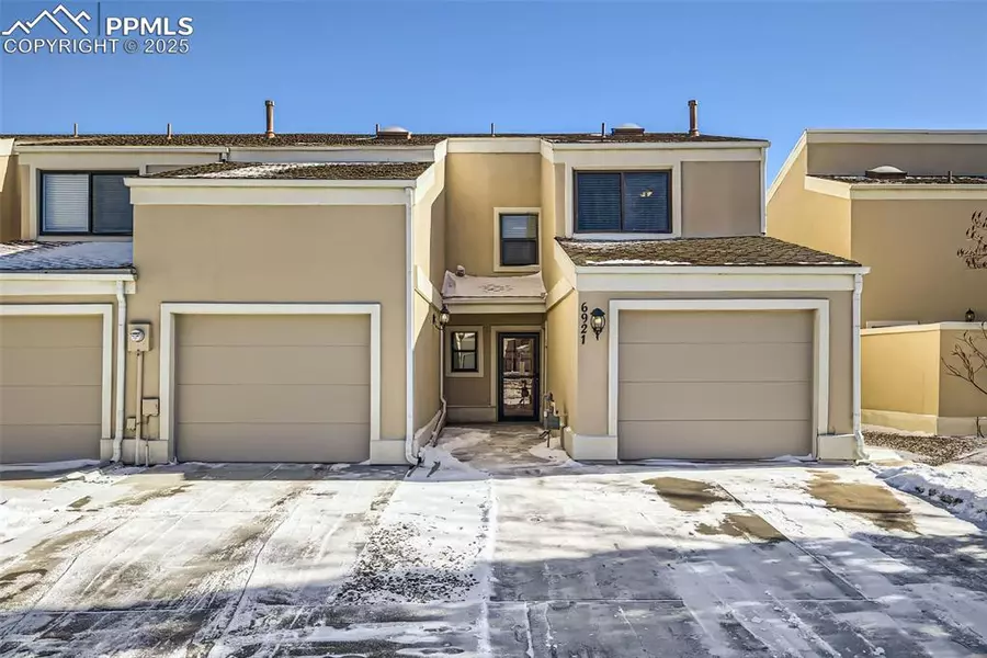 6921 Gayle Lyn LN, Colorado Springs, CO 80919