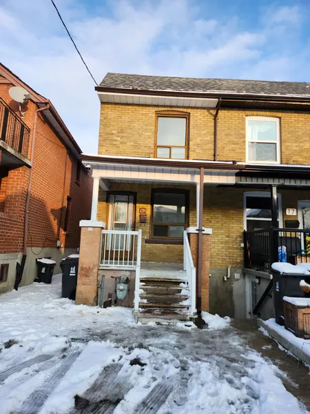 17A Blandford ST, Toronto C03, ON M6E 3A6