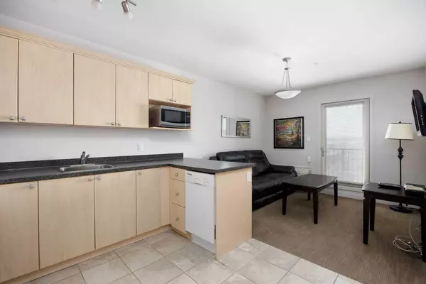 Fort Mcmurray, AB T9H 5G2,8528 Manning AVE #411