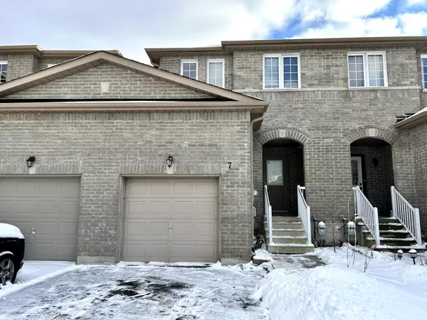 7 Arch Brown CT, Barrie, ON L4M 0C6