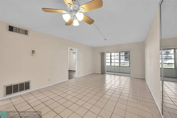 Pompano Beach, FL 33064,2475 W Golf Blvd  #141