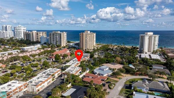 Lauderdale By The Sea, FL 33308,5555 N Ocean Blvd  #11