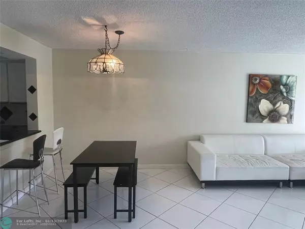 Deerfield Beach, FL 33442,2059 SW 15TH ST  #225