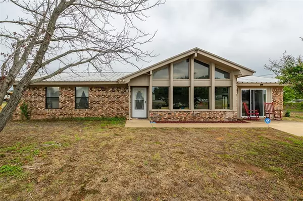 1427 Fm 202, Glen Rose, TX 76043