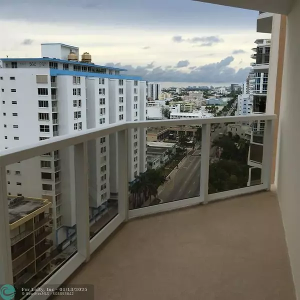 Miami Beach, FL 33141,6423 Collins Ave  #1501