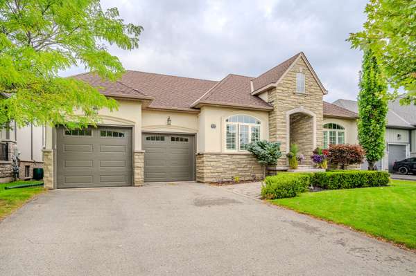 25 Young CT, Orangeville, ON L9W 0A8