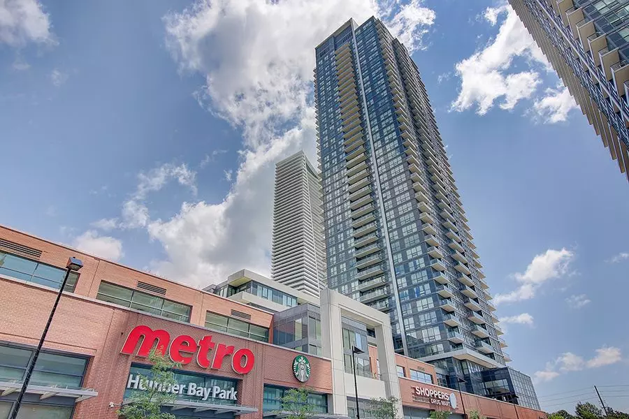 2200 Lakeshore BLVD W #1808, Toronto W06, ON M8V 1A4