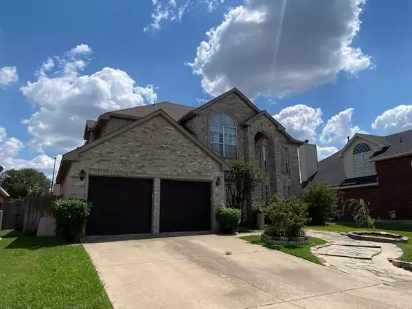 Arlington, TX 76002,620 E Lynn Creek Drive