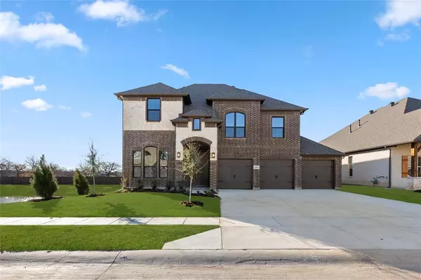 1045 Fleetwood Drive, Justin, TX 76247