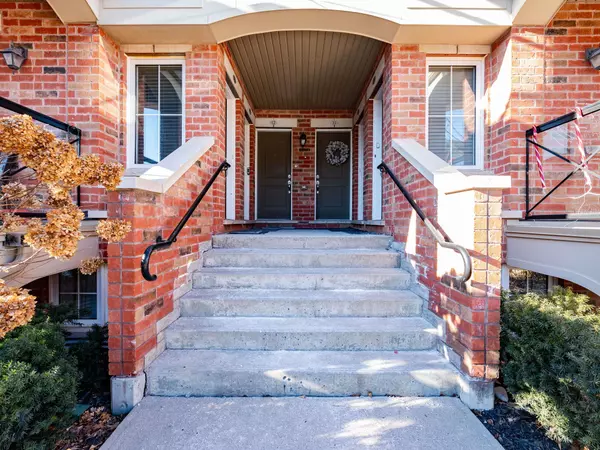 Oakville, ON L6J 0J2,2508 Post RD #11