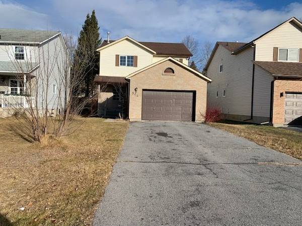 966 Lombardy ST, Kingston, ON K7M 8M7