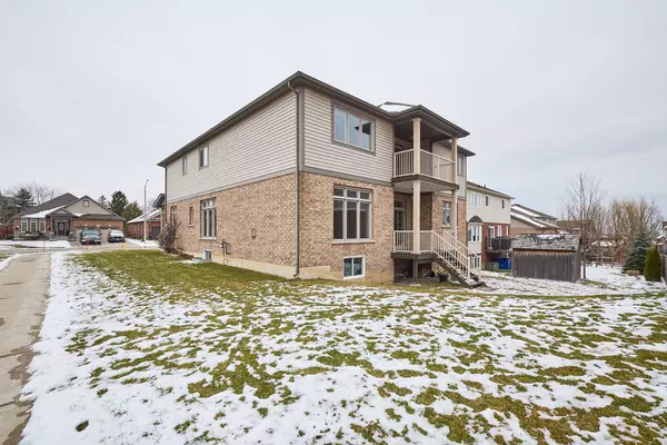 Lincoln, ON L3J 0H2,4037 Bush CRES