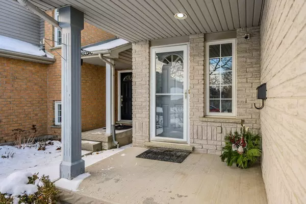 Guelph, ON N1L 1K2,32 Camm CRES