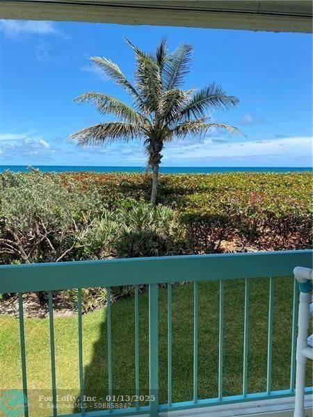 Jensen Beach, FL 34957,9940 S Ocean Dr  #101