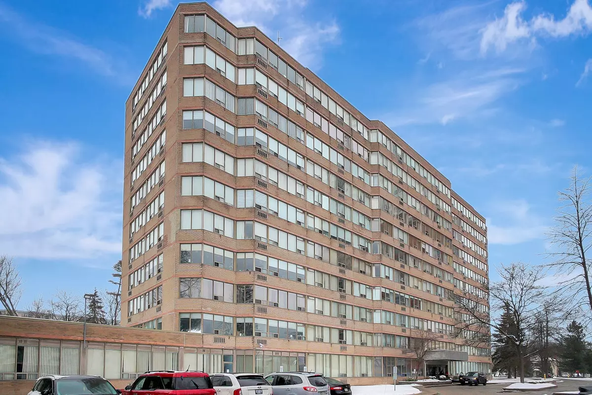 Kitchener, ON N2A 1B1,3227 King ST E #409