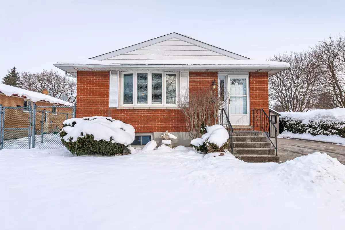 Stratford, ON N5A 6Y4,18 Simpson CT