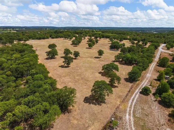 Chico, TX 76431,406 County Road 1744