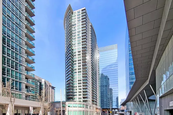 30 Grand Trunk CRES #901, Toronto C01, ON M5J 3A4